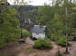 Das Häuschen der Camera obscura auf dem Berg Oybin.