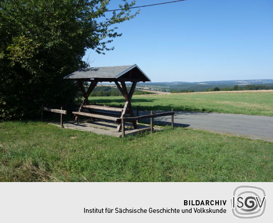 Aussichtspunkt an der Bergstraße beim Friedhof Arnsgrün.