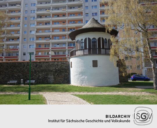 Der alte Pulverturm an der Zwickauer Mulde in Zwickau.