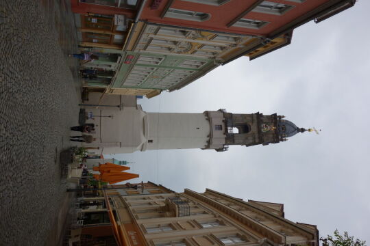 Blick aus der Reichenstraße zum Reichenturm am Kornmarkt in Bautzen.