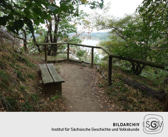 Ruheplatz am Aufstieg zur Schönen Aussicht in Diesbar-Seußlitz.