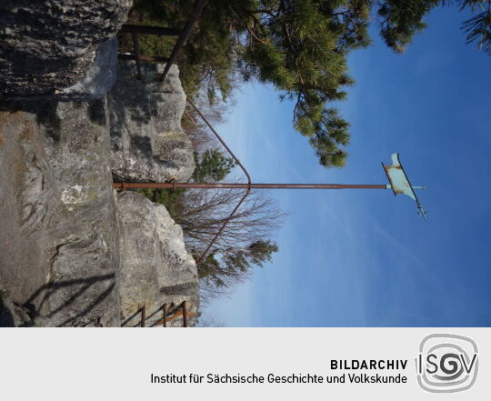 Wetterfahne auf dem Hieronymusstein in Jonsdorf im Zittauer Gebirge.