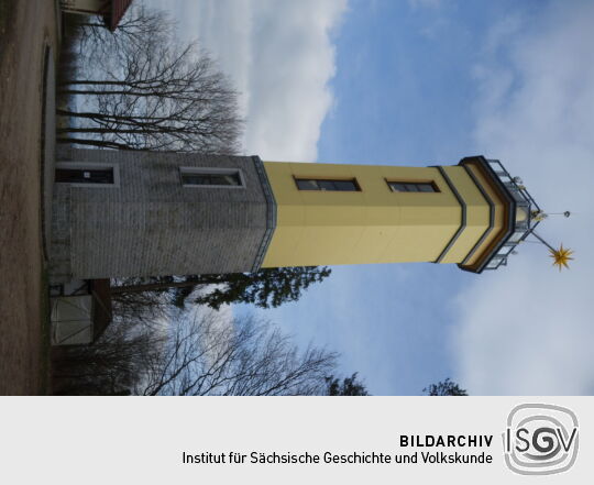 Der Aussichtsturm auf dem Monumentberg bei Hohendubrau-Groß Radisch.