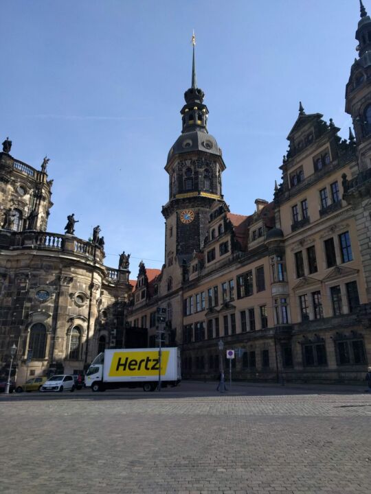 Blick zum Hausmannsturm am Dresdner Schloss.