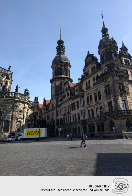 Blick zum Hausmannsturm am Dresdner Schloss.
