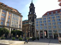 Die Kreuzkirche am Altmarkt in Dresden.