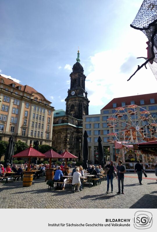 Die Kreuzkirche am Altmarkt in Dresden.