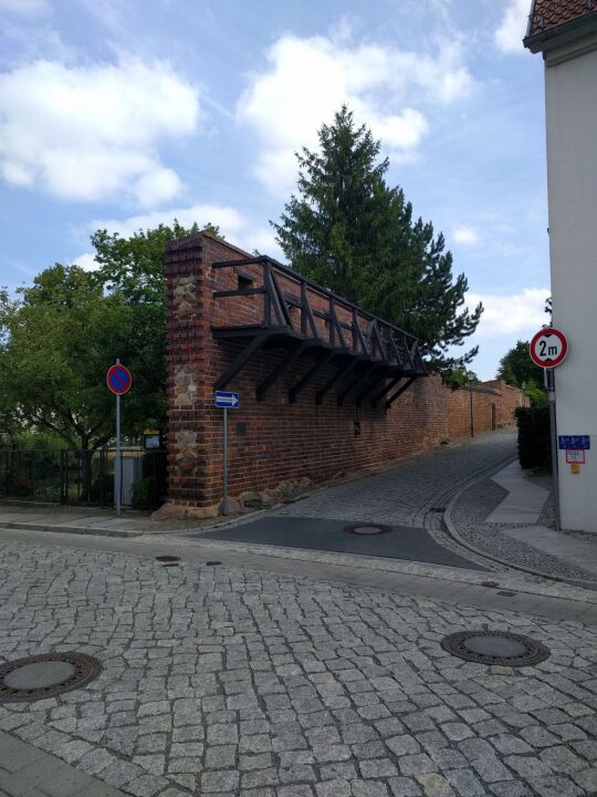 Teil der historischen Stadtmauer von Delitzsch.