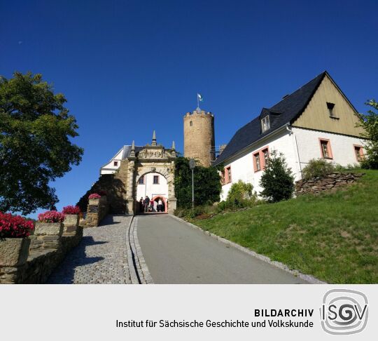 Die Burg Scharfenstein im Erzgebirge.
