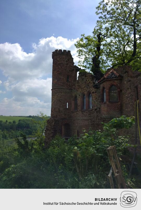 Die Aussichtsruine am Miruspark in Leisnig.