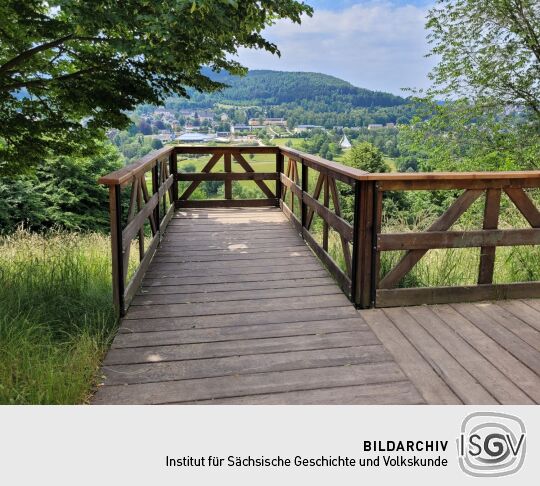 Der Aussichtspunkt Biedenkopfblick am Hammerberg bei Aue-Bad Schlema.