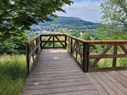 Der Aussichtspunkt Biedenkopfblick am Hammerberg bei Aue-Bad Schlema.