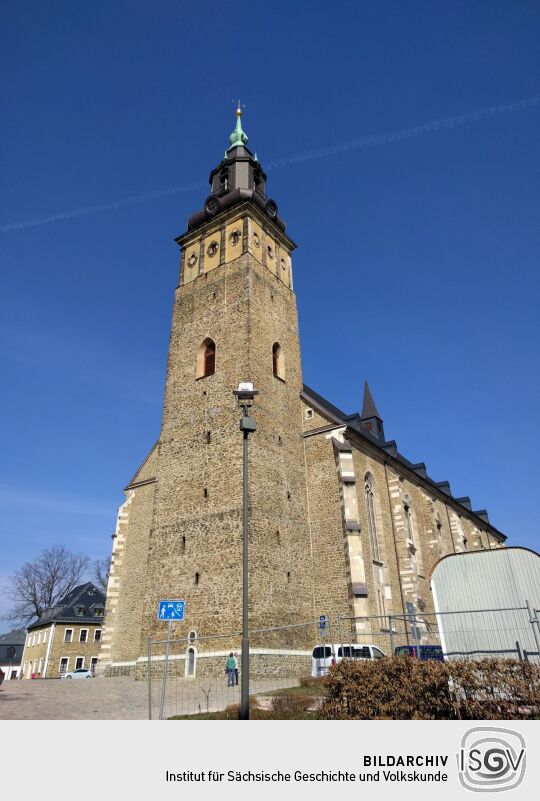 Die Kirche St. Wolfgang in Schneeberg.