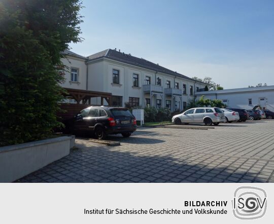 Das ehemalige Ballhaus und Hotel Alberthöhe in Dresden-Klotzsche ist heute eine Wohnanlage.