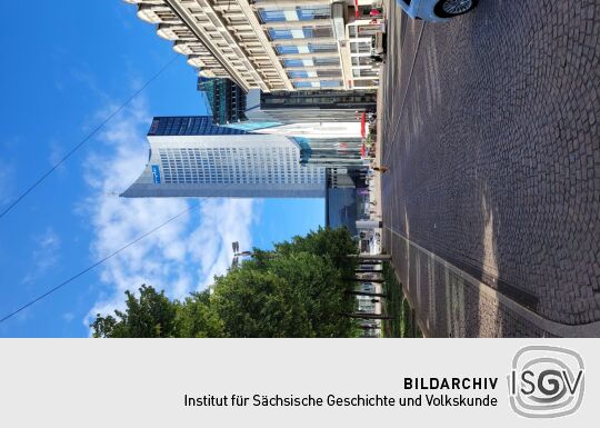 Das City-Hochhaus am Augustusplatz in Leipzig wurde als Universitätshochhaus errichtet und wird heute auch als Panorama-Tower vermarktet.