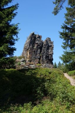 Der Aussichtsfelsen Hoher Stein bei Erlbach (Vysoký kámen, Kraslice).