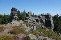 Der Aussichtsfelsen Hoher Stein bei Erlbach (Vysoký kámen, Kraslice).