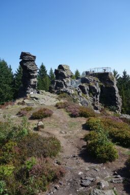 Bild: Der Aussichtsfelsen Hoher Stein bei Erlbach (Vysoký kámen, Kraslice).