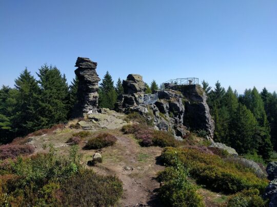 Der Aussichtsfelsen Hoher Stein bei Erlbach (Vysoký kámen, Kraslice).