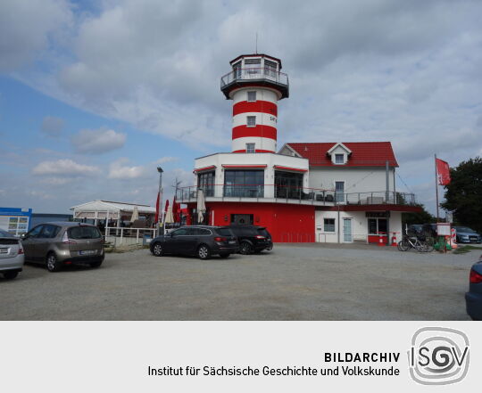 Das Hotel Der Leuchtturm am Geierswalder See.