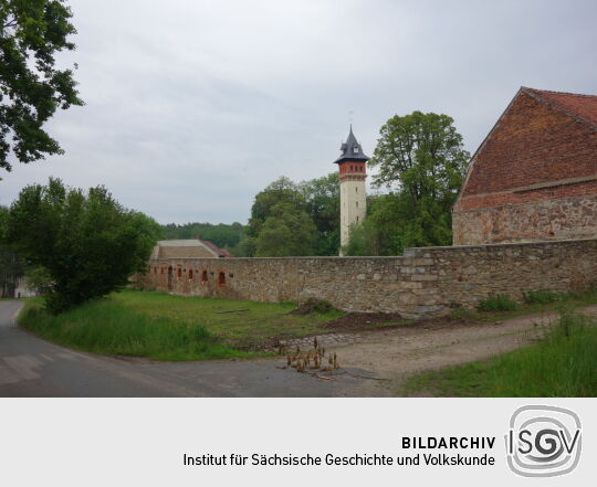 Der historische Wasserturm auf den Gelände des ehemaligen Rittergutes Drehsa.