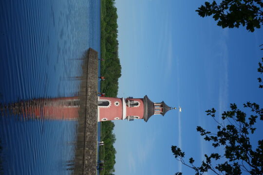 Der Leuchtturm am Moritzburger Großteich bei Moritzburg.