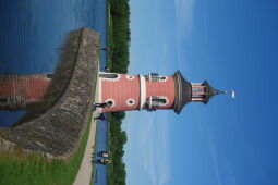 Der Leuchtturm am Moritzburger Großteich bei Moritzburg.