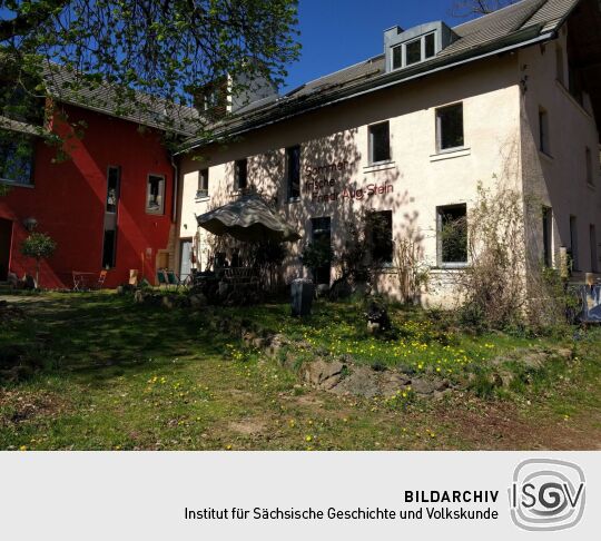 Die ehemalige Sommerfrische Friedrich-August-Stein in Röttis.