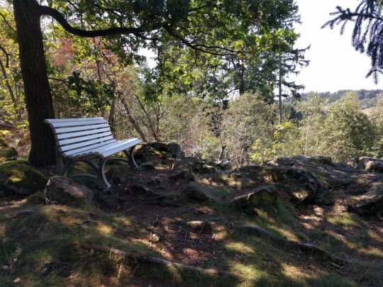 Zwischen Vorderer und Hinterer Platte öffnet sich die Aussicht in Richtung Krebes.