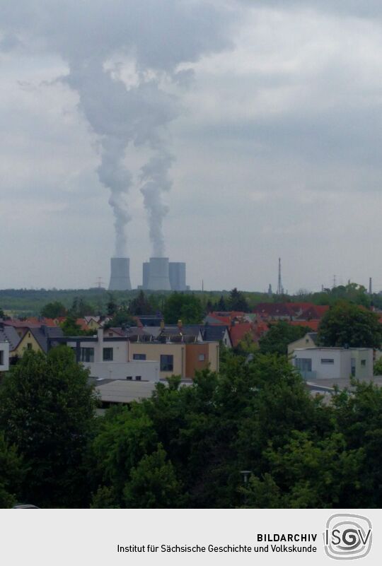 Blick in Richtung Kraftwerk Lippendorf von der Aussichtsplattform auf dem Pavillon KAP ZWENKAU.