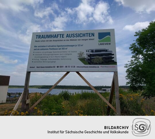 Infotafel zur Neubebauung  des Geländes am Zwenkauer Hafen.