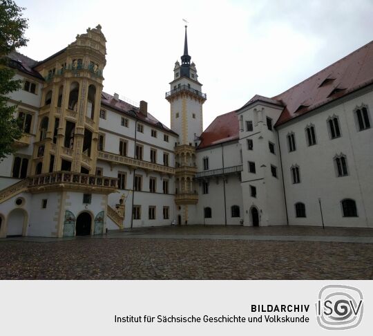 Im Innenhof von Schloss Hartenfels in Torgau.