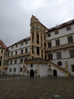 Der Große Wendelstein (Bauzeit 1533-1537) im Innenhof von Schloss Hartenfels in Torgau.