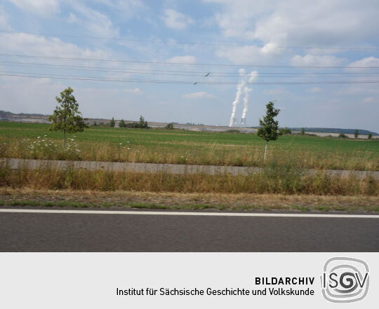 Blick zum Braunkohlekraftwerk Lippendorf.