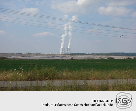Blick zum Braunkohlekraftwerk Lippendorf.