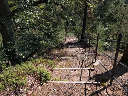 Der Aussichtspunkt Hoher Stein bei Böhrigen.