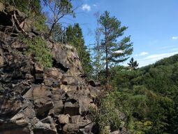 Bild: Der Aussichtspunkt Hoher Stein bei Böhrigen.