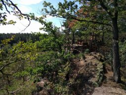 Bild: Der Aussichtspunkt Teufelskanzel an der Großen Striegis.