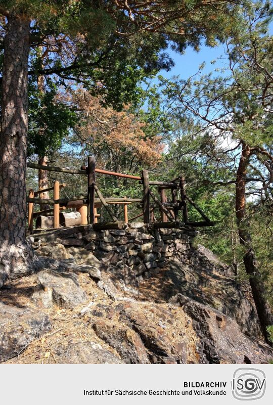 Der Aussichtspunkt Teufelskanzel an der Großen Striegis.