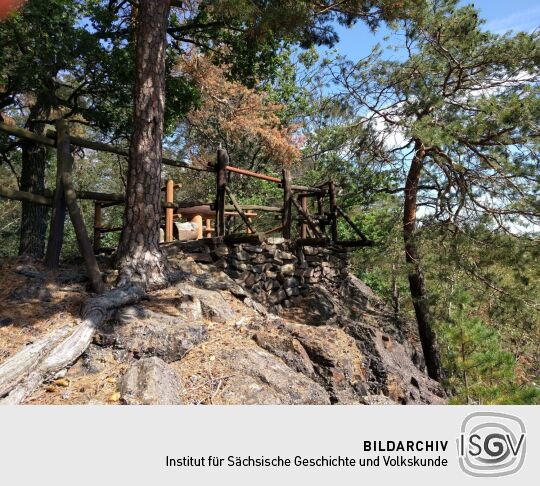 Der Aussichtspunkt Teufelskanzel an der Großen Striegis.