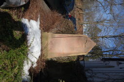 Bild: Ihren Gefallenen gewidmetes Denkmal des Turnerbundes Hohenstein-Ernstthal auf dem Pfaffenberg.