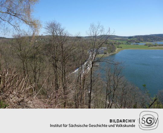 Ausblick über die Talsperre Pöhl 1.