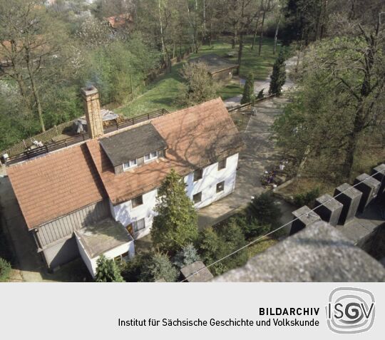 Ausblick vom Turm der Schönen Höhe auf die Gaststätte.