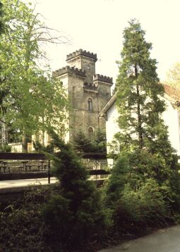 Gaststätte und Aussichtsturm auf der Schönen Höhe bei Dürrröhrsdorf-Dittersbach.