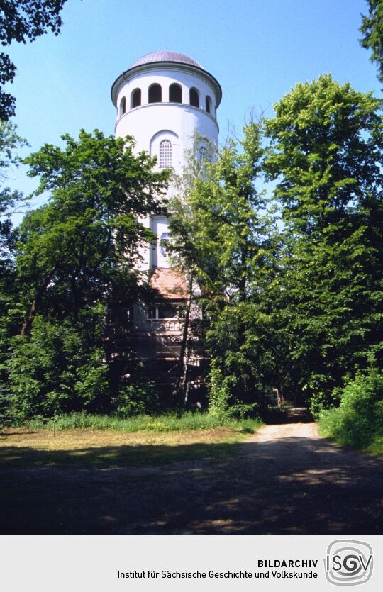 Der Wasser- und Aussichtsturm auf dem Taurastein im Burgstädt.