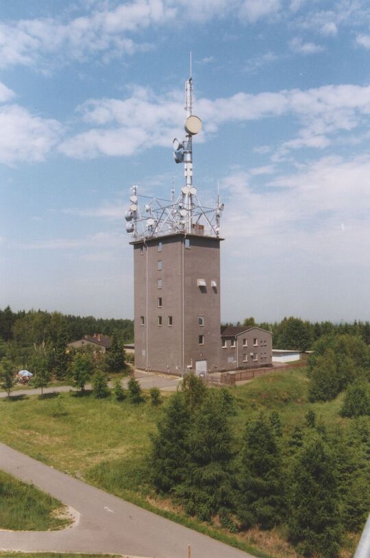 Der Funkturm auf dem Totenstein bei Chemnitz-Grüna.