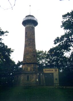 Der Heimatturm auf dem Töpelsberg bei Colditz-Terpitzsch.