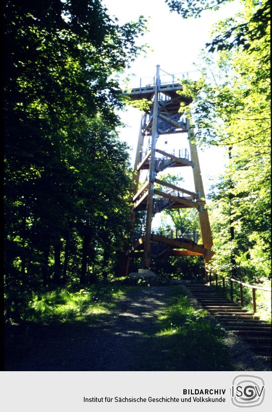 Der Aussichtsturm auf dem Schlechteberg von Ebersbach.