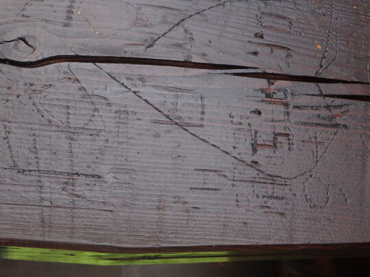 Inschriften am Aussichtsturm Zum Fernblick in Zwickau-Marienthal, der bis 2019 stand.