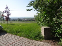Informationstafel zur Aussicht am Aussichtsturm Zum Fernblick in Zwickau-Marienthal, der bis 2019 stand.